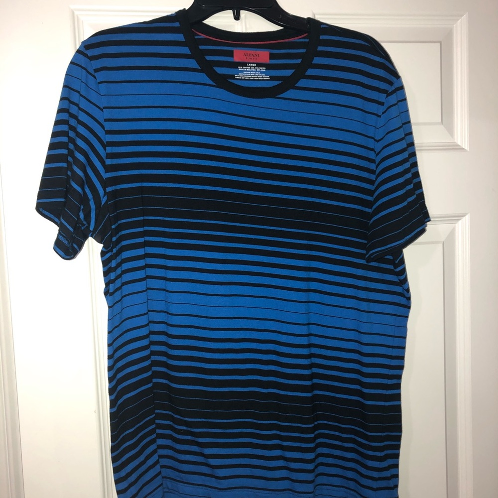 Men’s Alfani t shirt